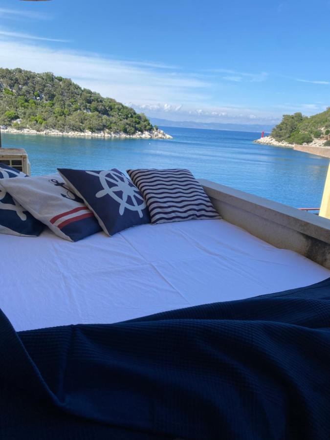 Accommodation Triton Lastovo Kültér fotó